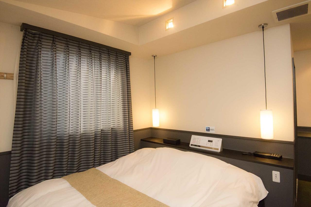 Double Hotel *