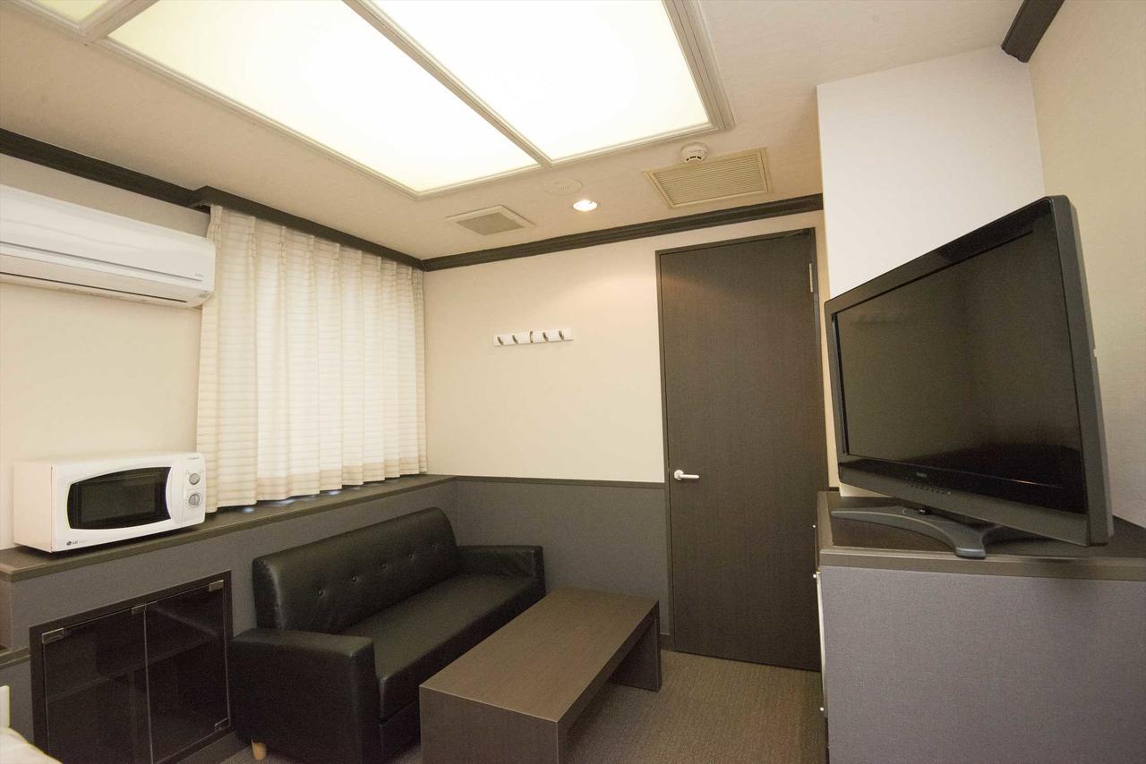 Double Hotel *